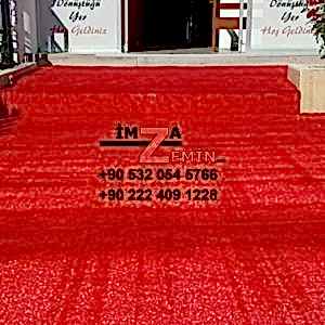 Kırmızı Çim Halı Montajı