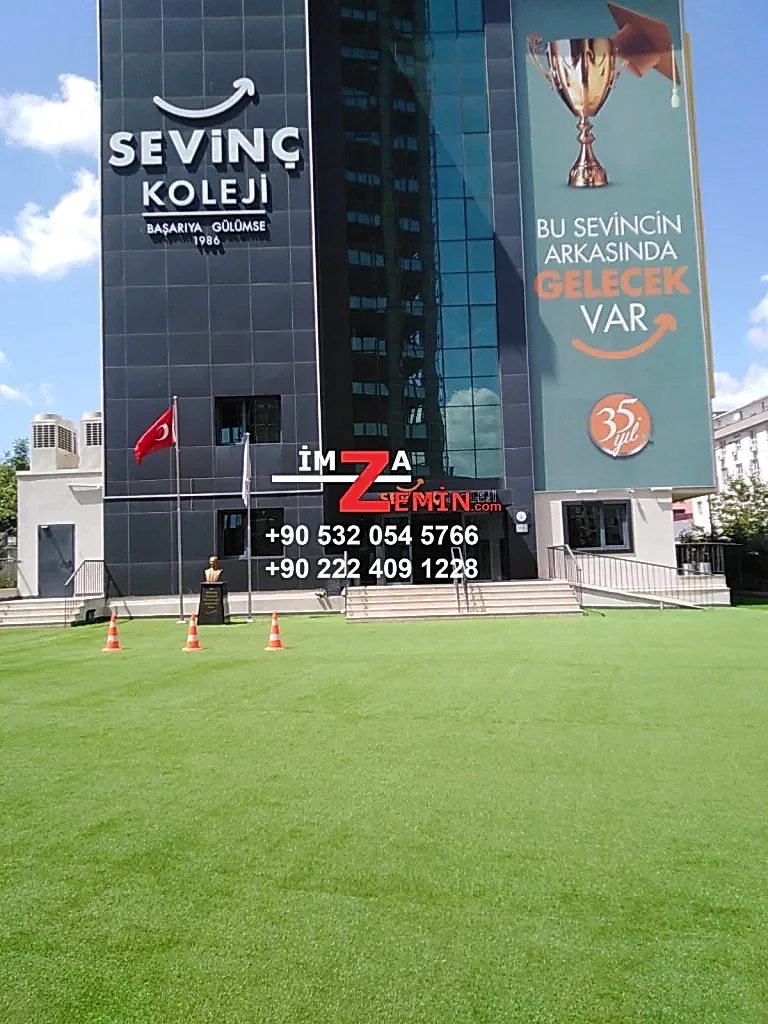 Anaokulu Çim Halı Montajı Sevinç Koleji